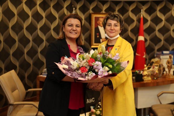 Belediye personelinden Başkan Hürriyet’e doğum günü sürprizi G3