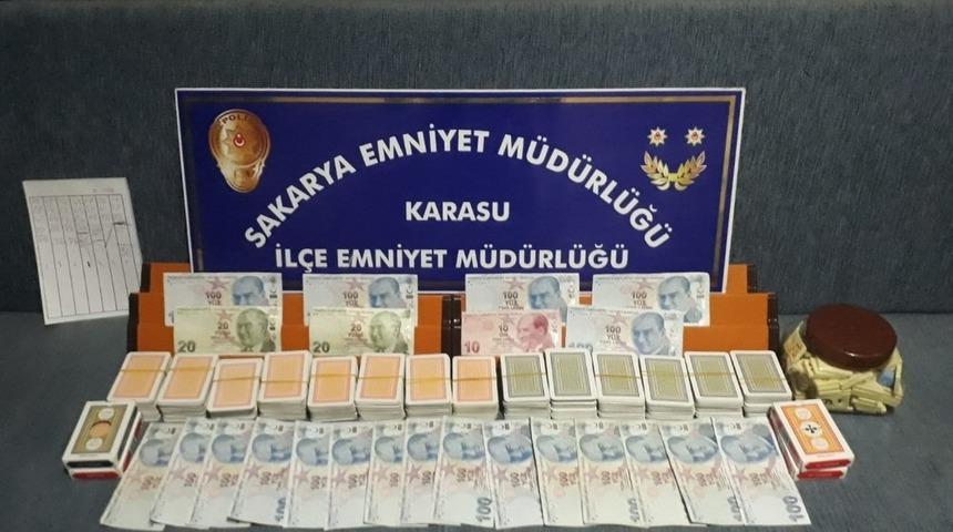 Kumar oynarken su&ccedil;&uuml;st&uuml; yakalanan 16 kişiye 50 bin TL ceza