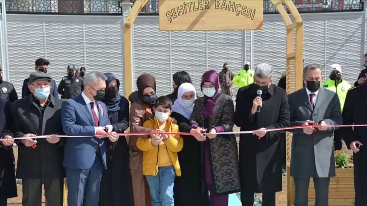 Van&rsquo;da 80 şehit anısına 80 fidan dikerek &ldquo;Şehitler bah&ccedil;esi&rsquo; oluşturdu