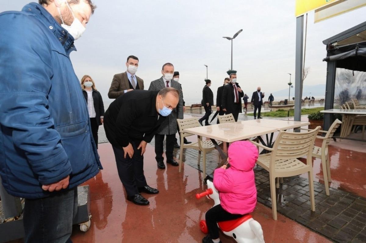 Bursa Valisi Canbolat Mudanya&rsquo;da Covid-19 denetimine katıldı