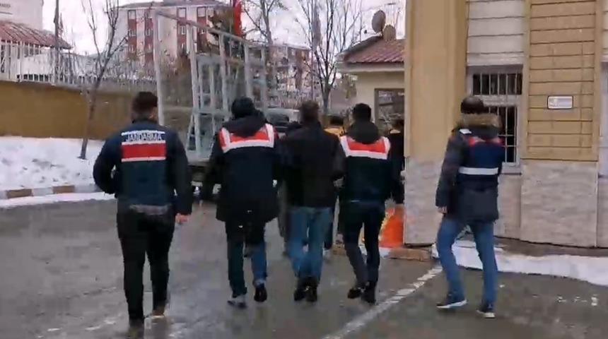 Ardahan&rsquo;da ter&ouml;r propagandasına 2 g&ouml;zaltı