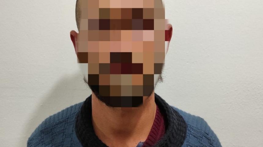 Sınırı ge&ccedil;meye &ccedil;alışan ter&ouml;rist jandarmaya yakalandı