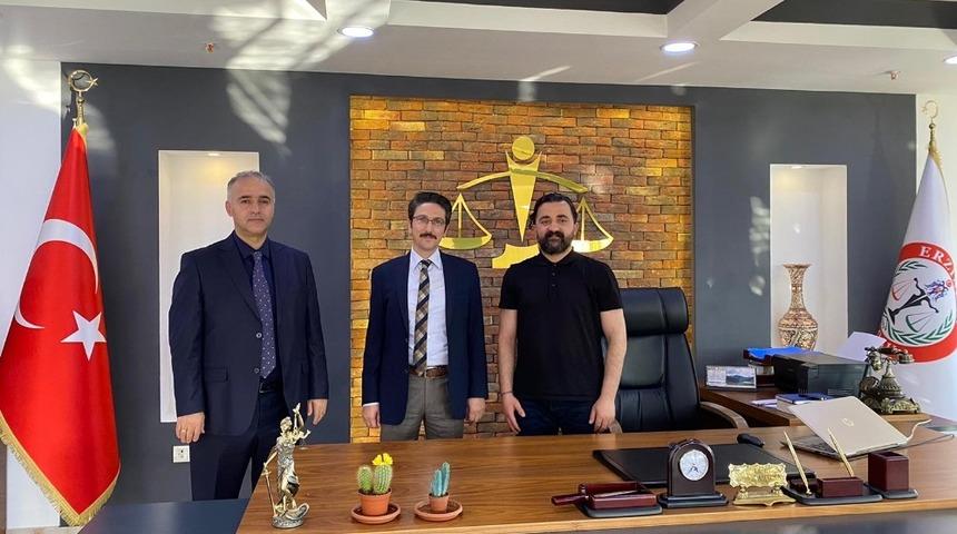 Hakimlerden Başkan Akt&uuml;rk&rsquo;e taziye ziyareti