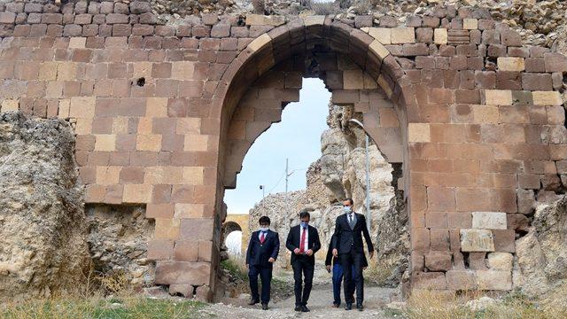 Kemah Tanasur Vadisi turizme kazandırılıyor