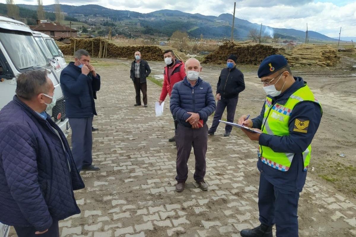 Jandarmadan okul servis ara&ccedil;larına denetim