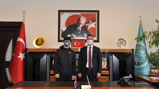 Balıkesir Üniversitesi’nden olimpiyatlara