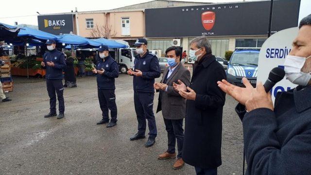 Pazar tezgahları dualar eşliğinde açıldı