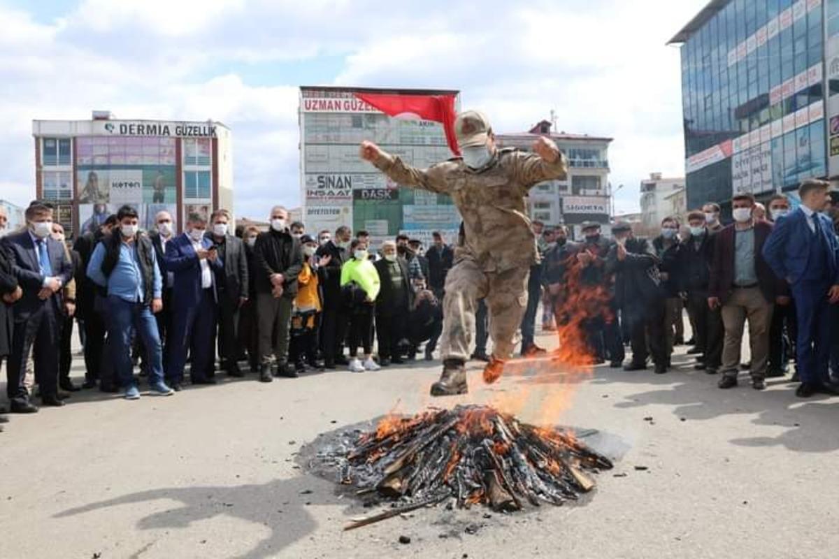 Baharın m&uuml;jdecisi Nevruz Bayramı Iğdır&rsquo;da  coşkuyla kutlandı