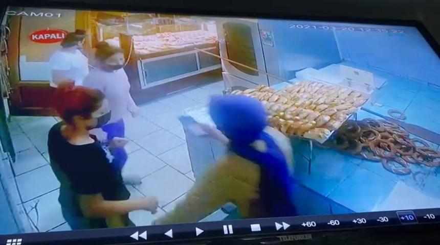 Yurttan kaçan 3 kız çocuğu pastaneden yardım istedi