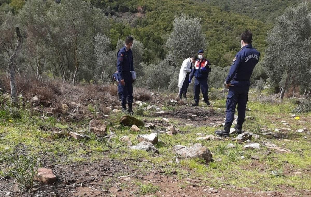 İzmir&rsquo;de yeğen dehşeti: Bir amcasını &ouml;ld&uuml;rd&uuml;, diğerini yaraladı