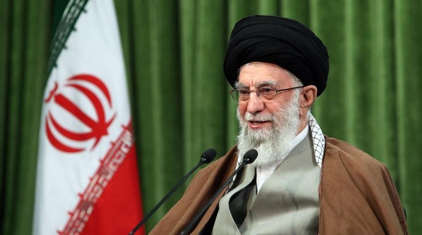 İran Dini Lideri Hamaney’den Trump’a: Bir önceki ahmak