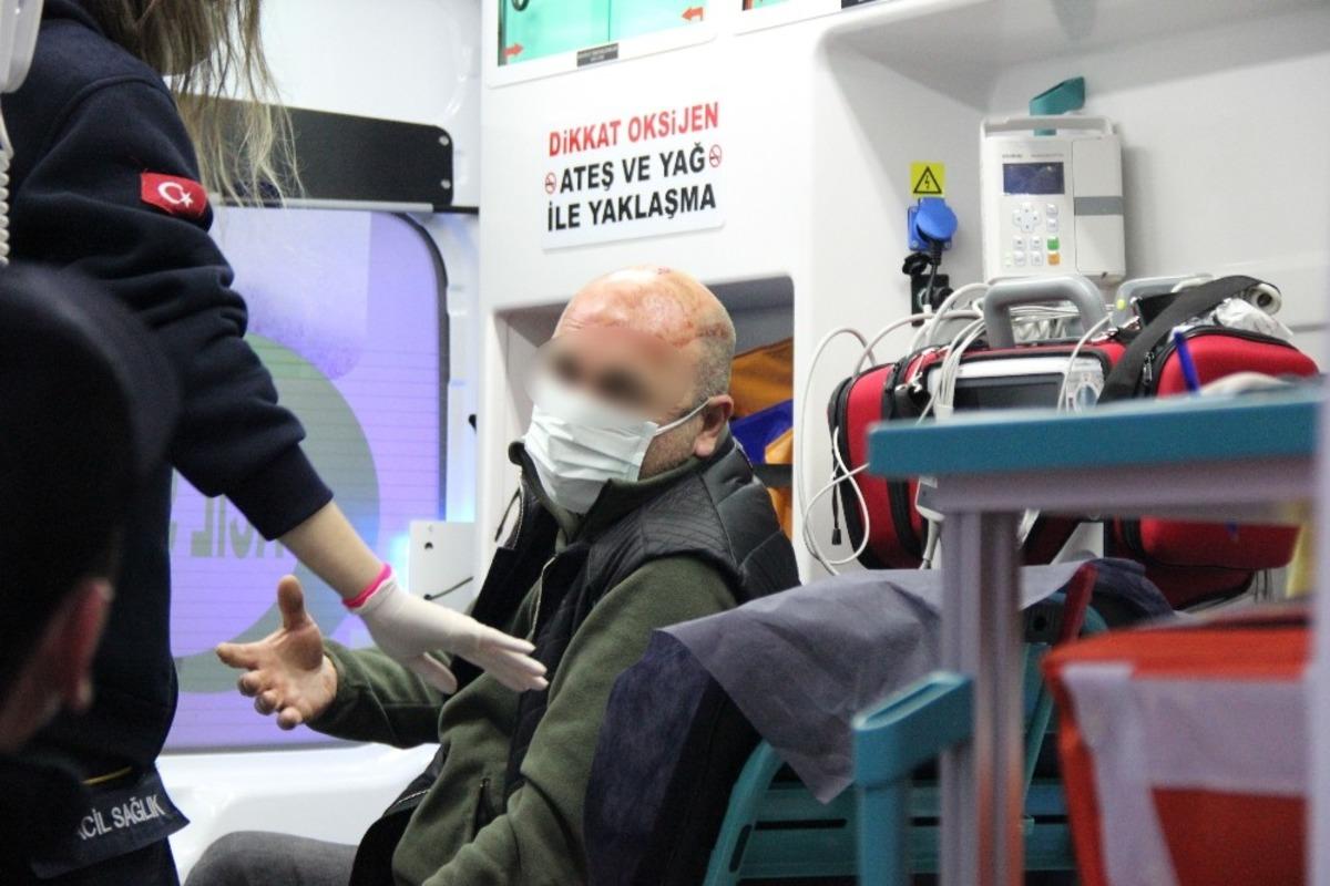 Alkoll&uuml; direksiyona ge&ccedil;ince kaza yaptı: 1 yaralı