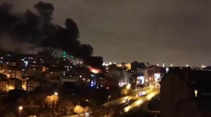 Son Dakika: Şişli'de gece yarısı korkutan yangın
