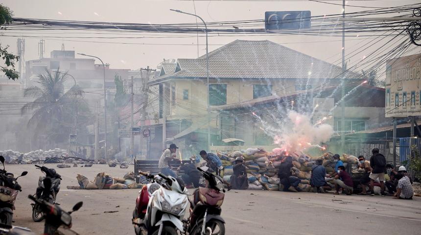 Gerilim bitmiyor! Siyasetçiler 'halk ordusu' kuracağını duyurdu