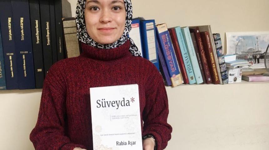 Hemşirelik b&ouml;l&uuml;m&uuml; &ouml;ğrencisinden kitap