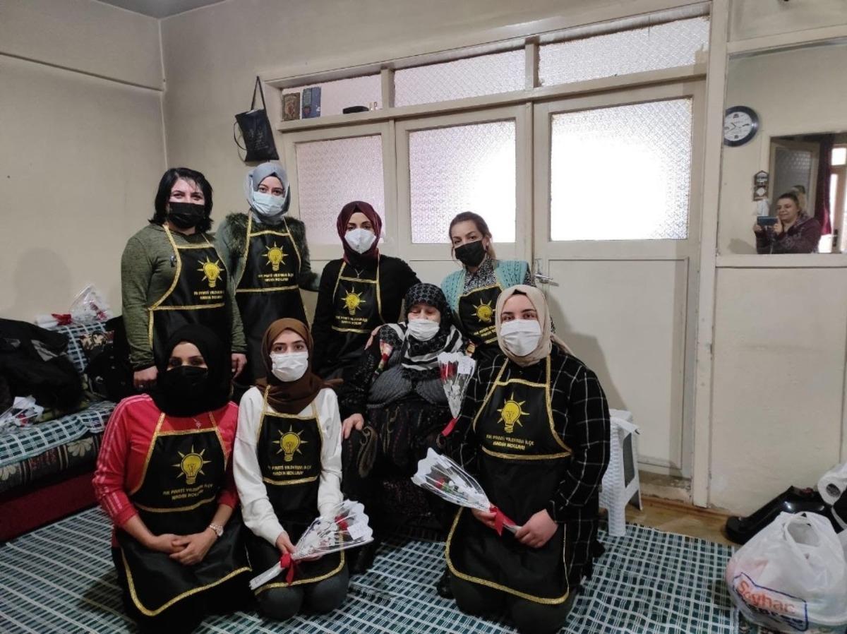 AK Parti Yıldırım yaşlılara sahip &ccedil;ıkıyor