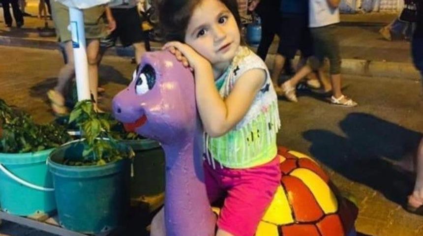 Minik Duru, &ouml;l&uuml;me g&ouml;z g&ouml;re gitmiş