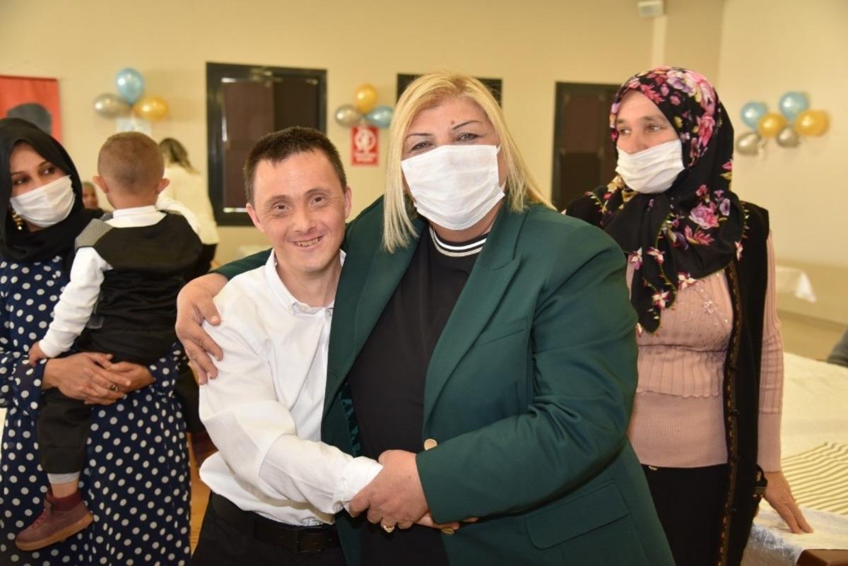 Başkan Erdem; &ldquo;sevgi kromozom saymaz&rdquo;