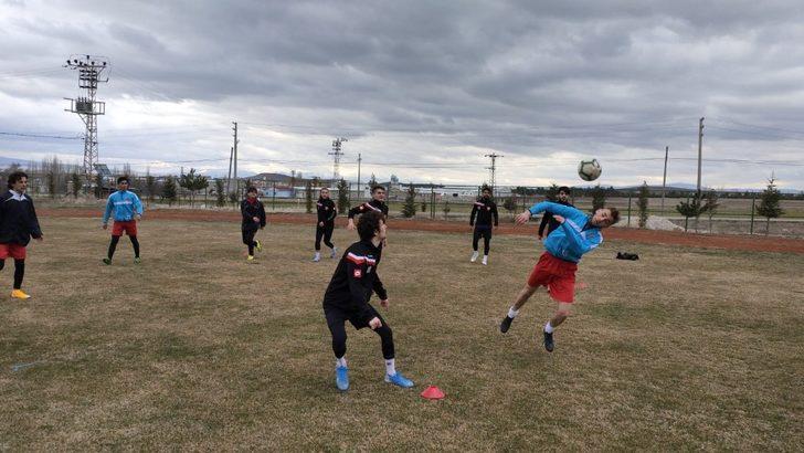 İscehisarspor ilk antrenmanına çıktı G1