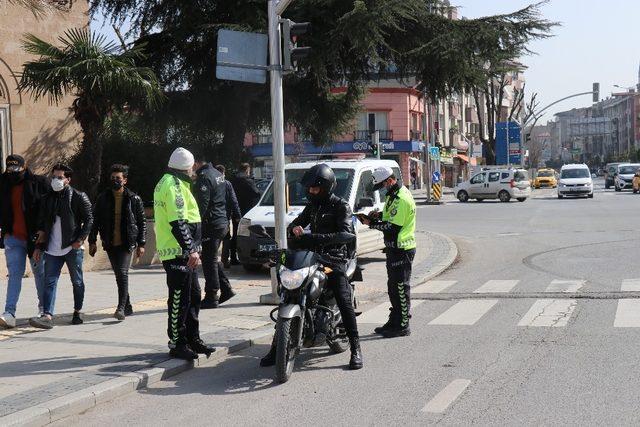 Pandemi tedbirlerini hiçe sayanlara 291 bin TL ceza