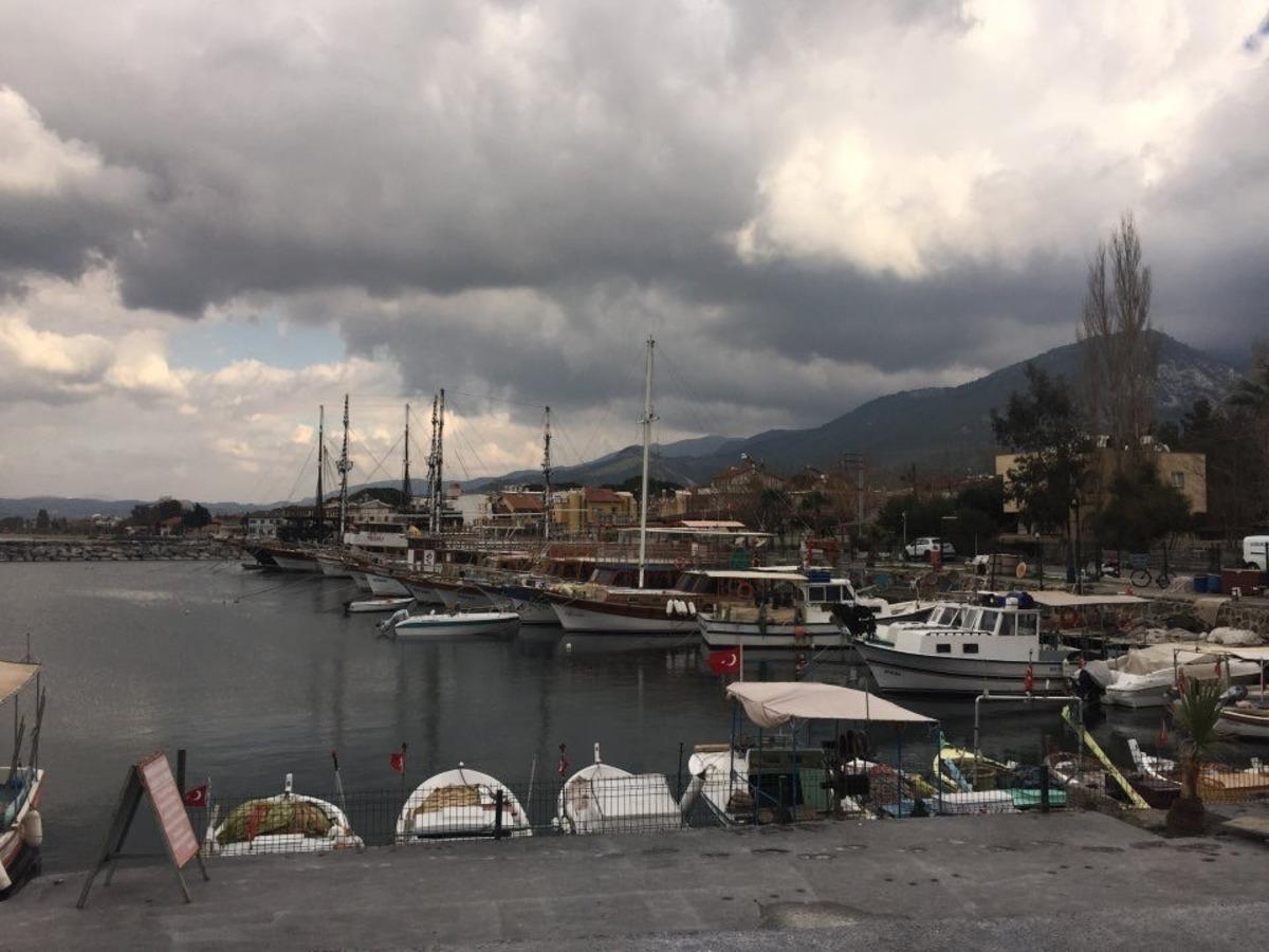 Kuşadası&rsquo;nda yapılması planlanan Yat Limanı&rsquo;nın &Ccedil;ED raporu iptal edildi