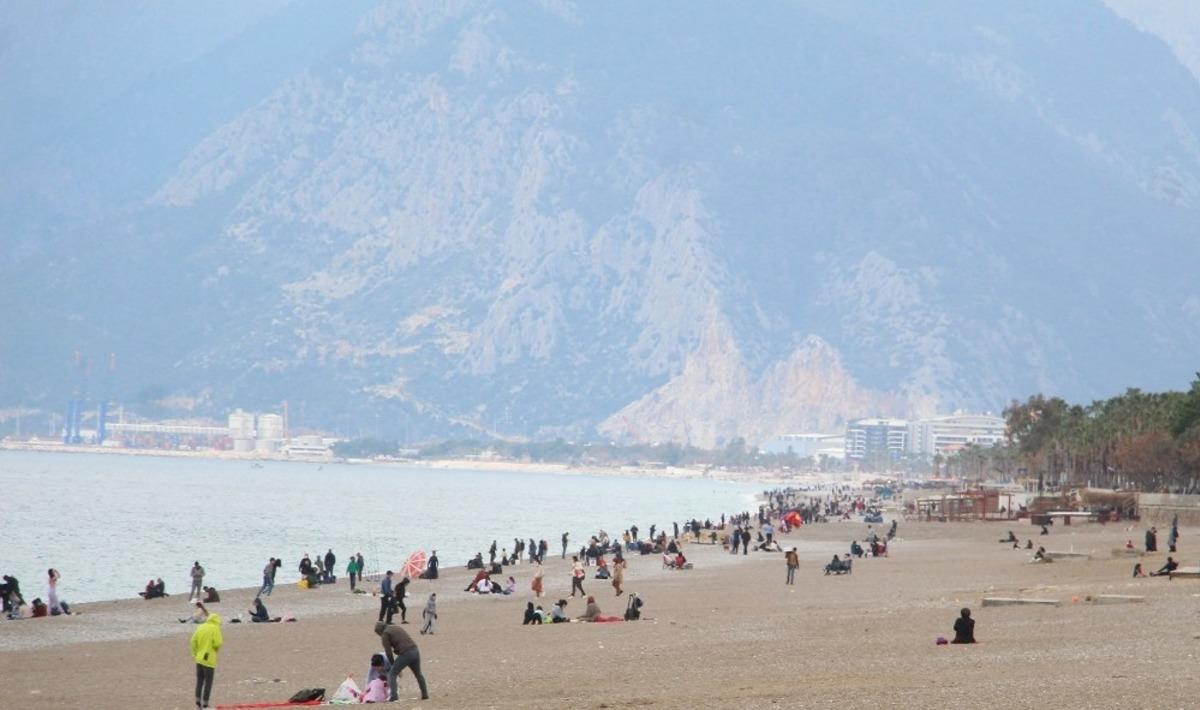 32 saatlik sokağa &ccedil;ıkma kısıtlamasına uymayan 286 kişiye 789 bin TL ceza