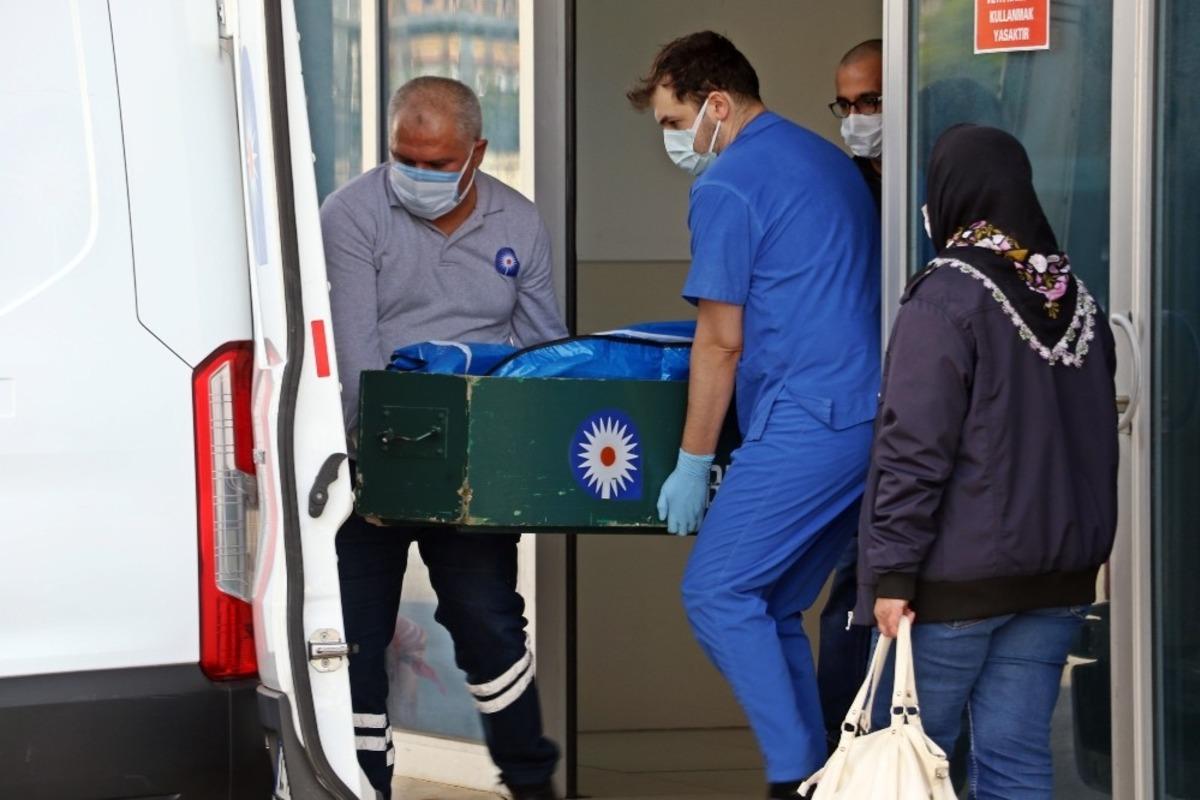 &Ccedil;amaşır suyuyla aracını yıkadı, fenalaşıp hayatını kaybetti