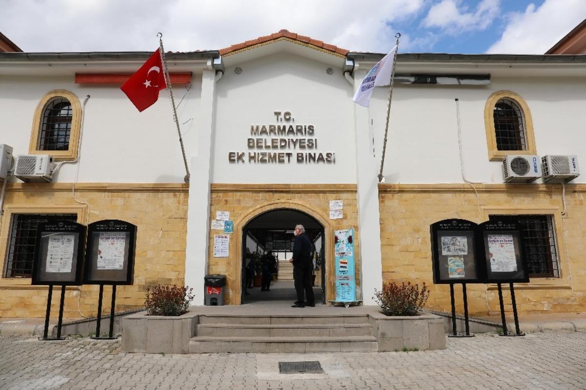 Marmaris Belediyesi&rsquo;ne karekod okutarak girilebiliyor