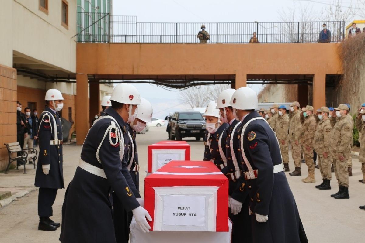 Şırnak&rsquo;ta m&uuml;himmatın patlaması sonucu &ouml;len 2 gen&ccedil; i&ccedil;in t&ouml;ren d&uuml;zenlendi