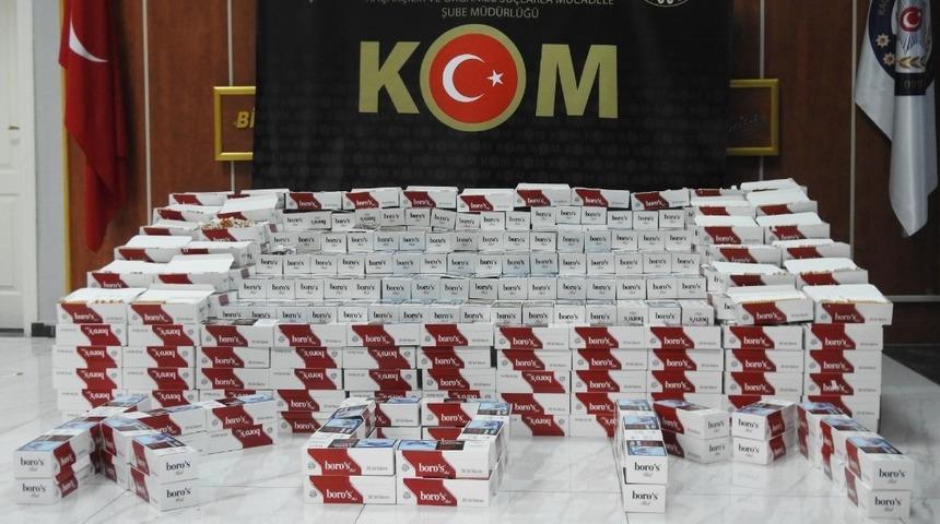 Uşak&rsquo;ta 100 bin adet ka&ccedil;ak makaron ele ge&ccedil;irdi