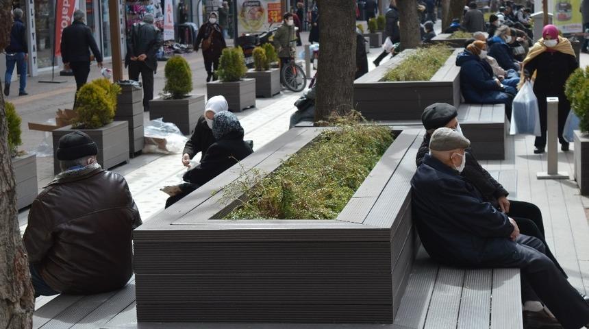 Eskişehir&rsquo;de 65 yaş ve &uuml;zeri vatandaşlar i&ccedil;in yeni kısıtlamalar