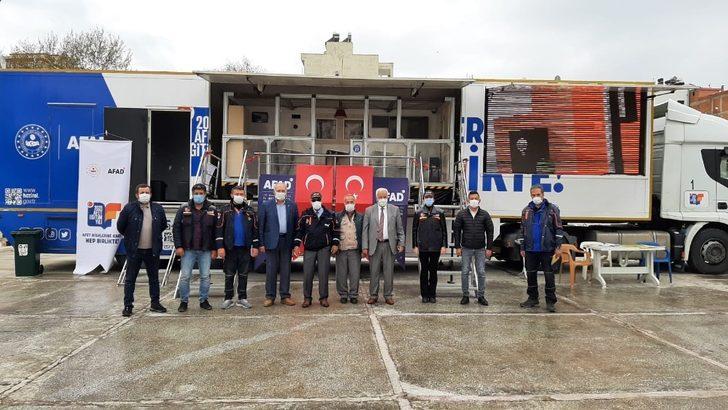 Mobil deprem simülasyonunda depremi yaşadılar G2