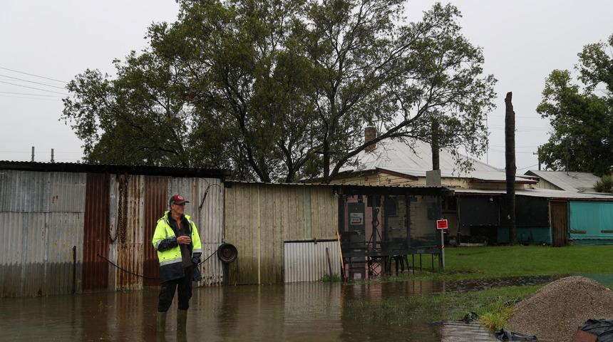 Avustralya'da sel: 154 bin kişi de risk altında