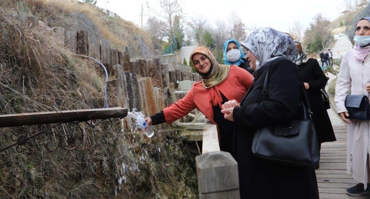 Battalgazi&rsquo;de başarılı kursiyerler ispendere&rsquo;yi gezdi
