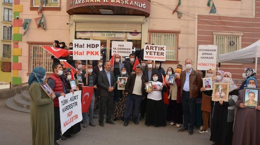Belediye başkanlarından Diyarbakır annelerine ziyaret