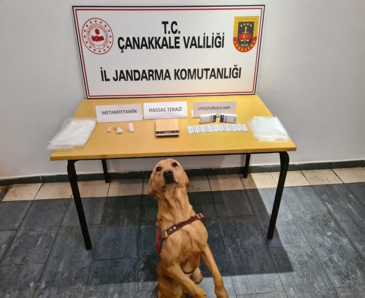 &Ccedil;anakkale&rsquo;de uyuşturucu operasyonu: 5 tutuklama
