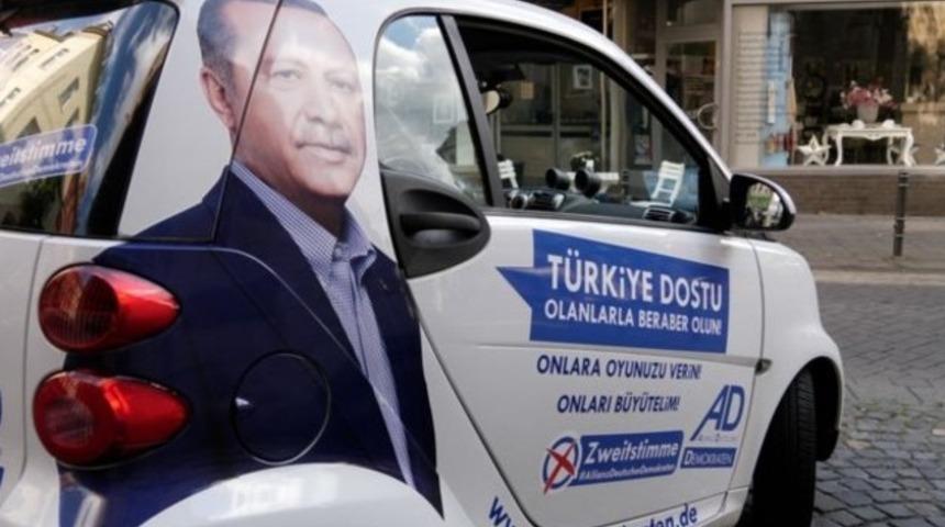 Almanya genel seçiminde Erdoğan'lı seçim kampanyası