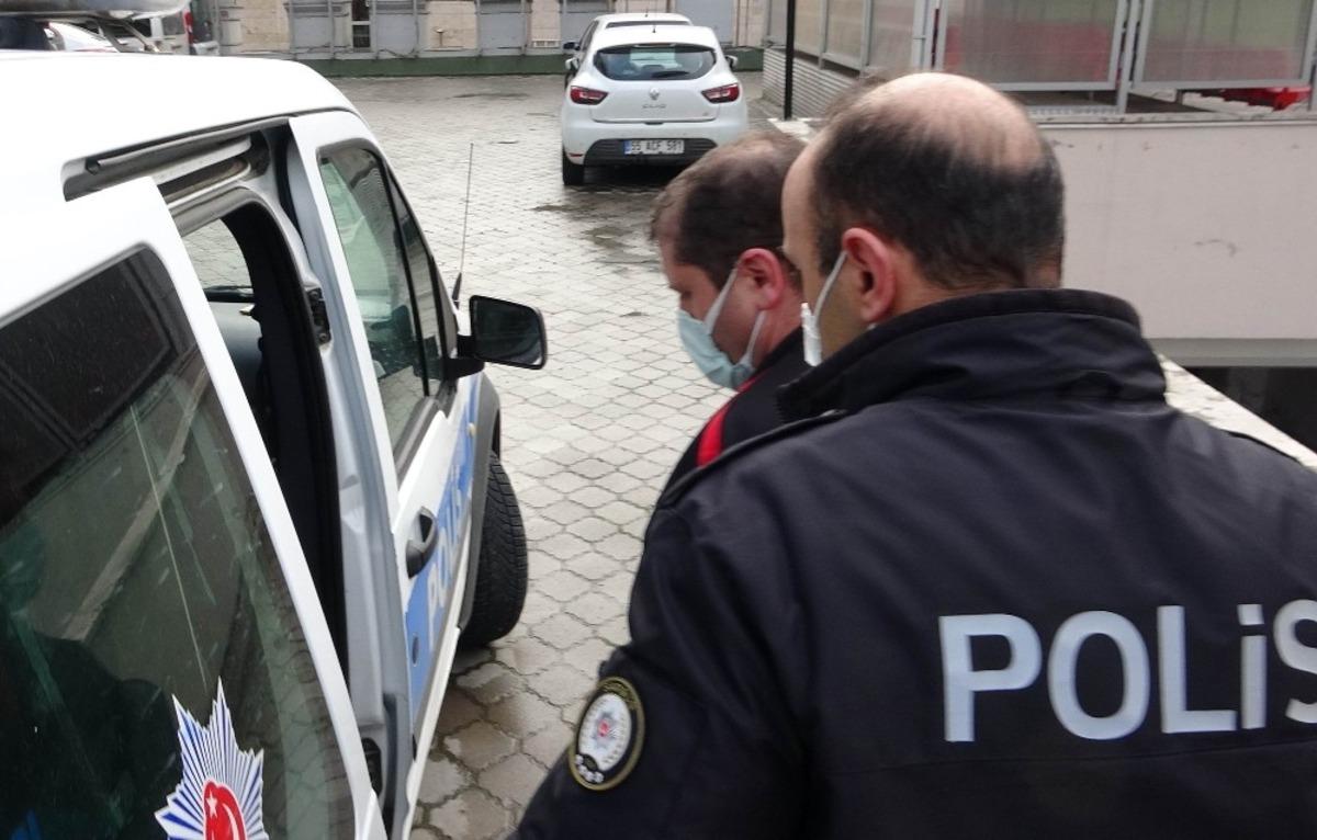 Aracıyla kırmızı ışıkta ge&ccedil;erek &ouml;l&uuml;me sebep olan doktor tutuklandı