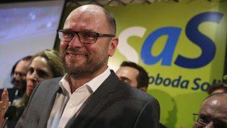 Slovakya'da hükümet krizi! Başbakan'a çağrı yaparak istifa etti