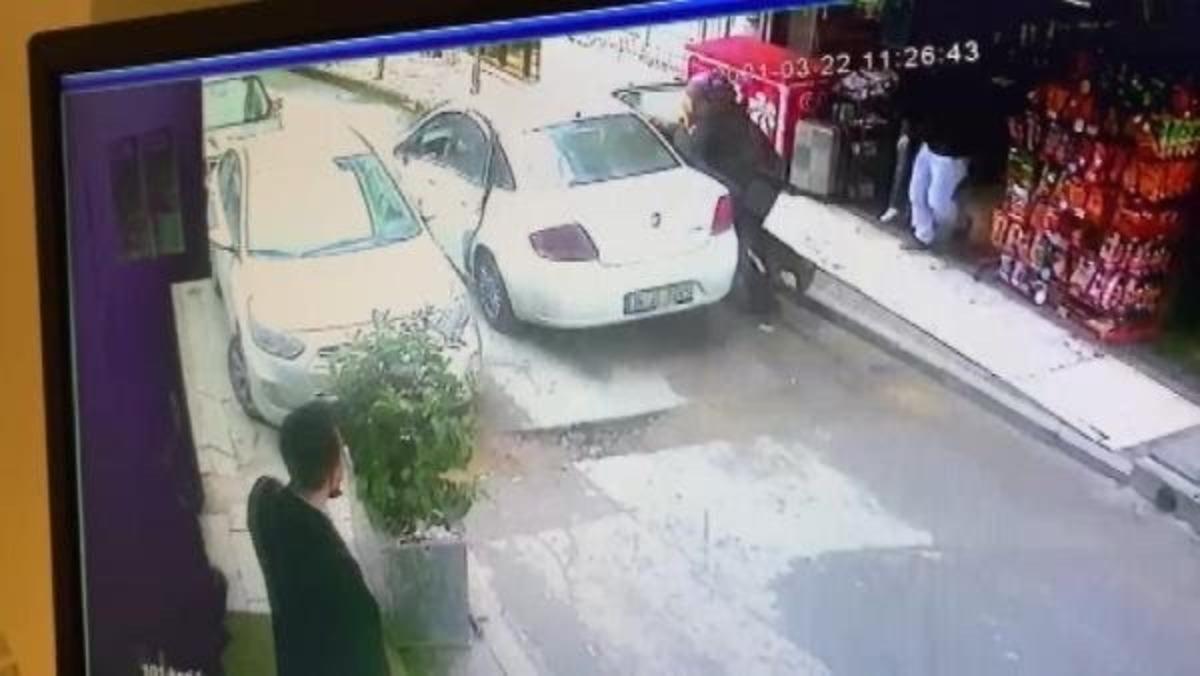 Şişli&rsquo;de &ccedil;antası alınmak istenen kadın metrelerce s&uuml;r&uuml;klendi