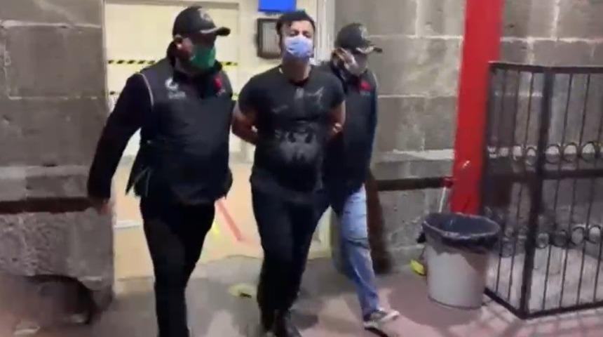 İzmir merkezli FET&Ouml; operasyonunda 116 ş&uuml;pheli g&ouml;zaltına alındı