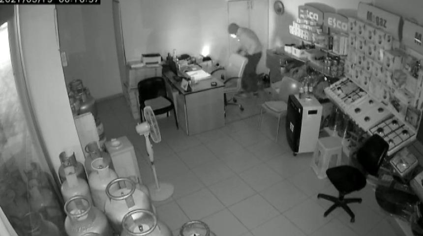 Isparta&rsquo;da hırsızlık ş&uuml;phelisi tutuklandı