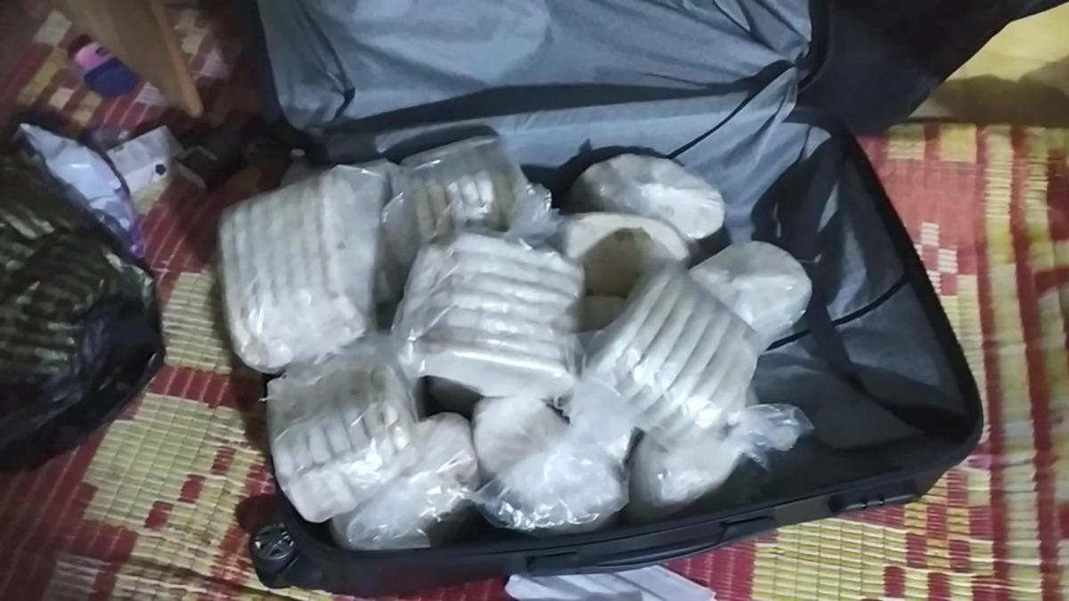 Evi uyuşturucu deposuna &ccedil;evirmiş