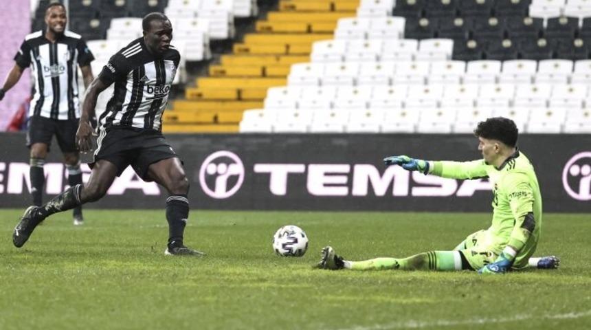 Vincent Aboubakar takım arkadaşlarından özür diledi