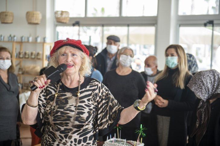 Büyükşehir Belediyesi, 65 yaş üstü vatandaşları Yöreden Kafede ağırladı G5