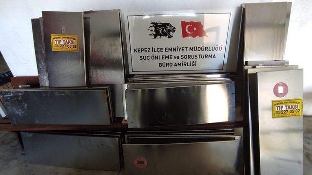 Belediyeye ait 39 adet krom kapağı çalan şüpheli tutuklandı