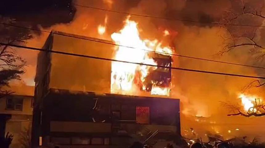 New York’ta huzurevinde korkutan yangın