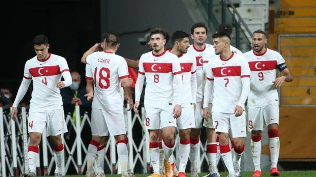 Türkiye Hollanda maçı ne zaman, saat kaçta? Millîler galibiyet için sahada