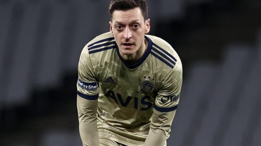 Mesut Özil gün sayıyor