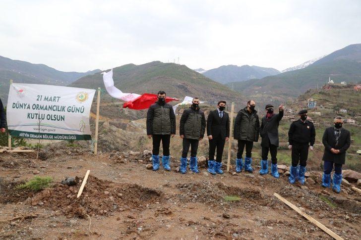 Artvin’de fidanlar toprakla buluştu G5